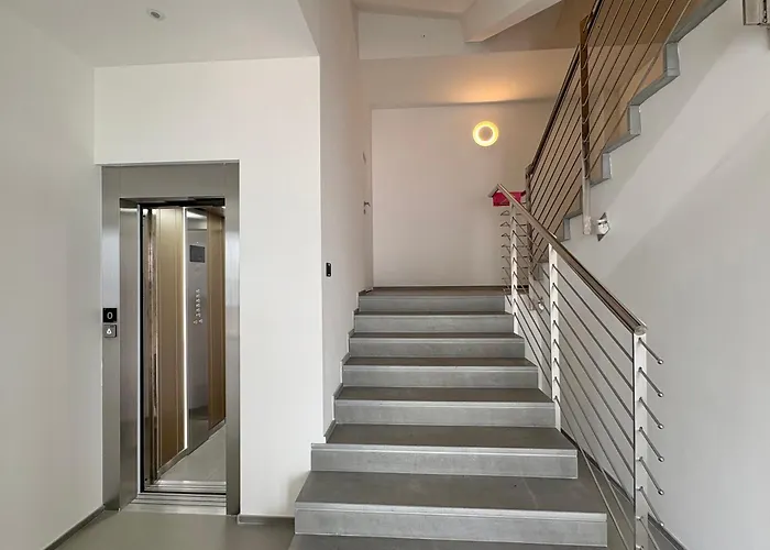My Lux Palace Luxury Apartments - Private Parking